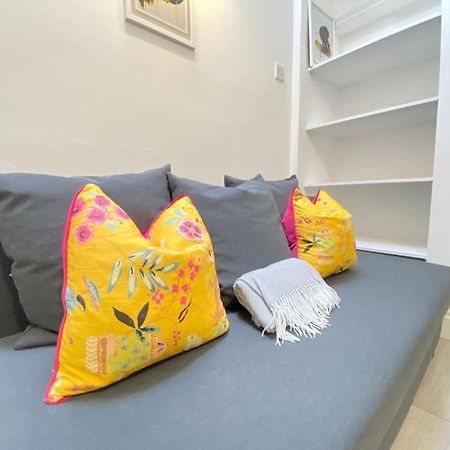 The Spotted Cat… London! Apartment Exterior photo