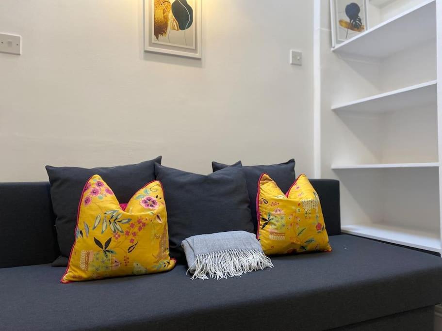 The Spotted Cat… London! Apartment Exterior photo