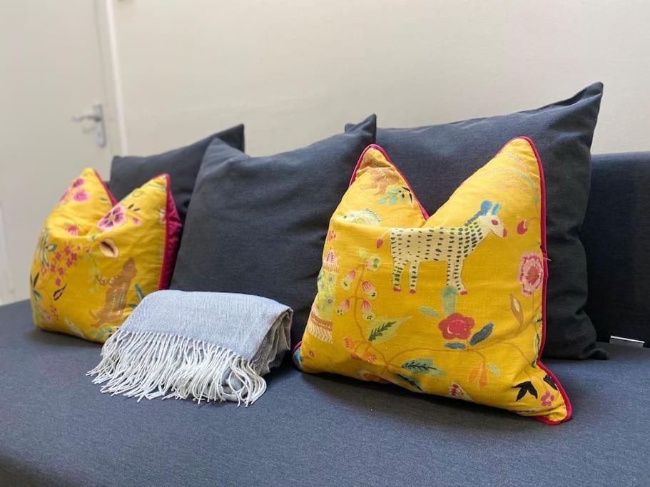 The Spotted Cat… London! Apartment Exterior photo